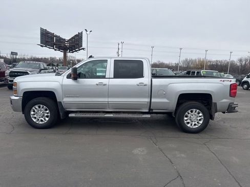 Used 2017 Chevrolet Silverado 3500 LT w/ LT Convenience Package image 5
