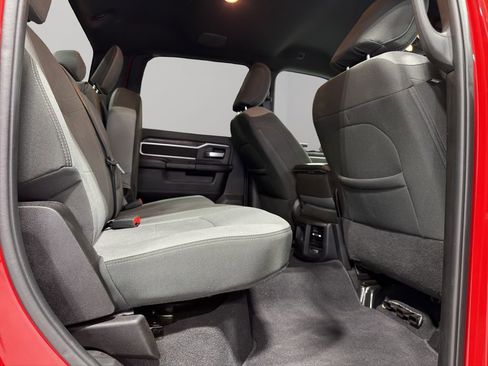 Used 2024 RAM 2500 Big Horn w/ Bed Utility Group image 19