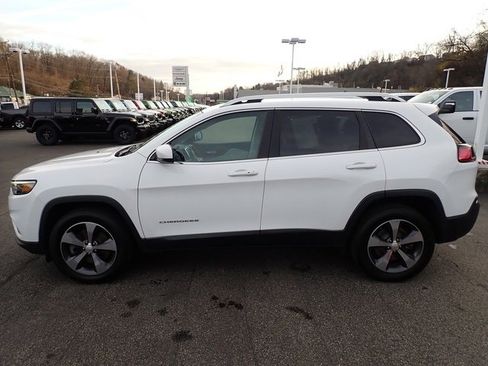Certified 2019 Jeep Cherokee Limited w/ Trailer Tow Group image 2