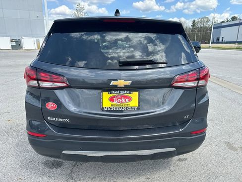Used 2023 Chevrolet Equinox LT FWD image 4