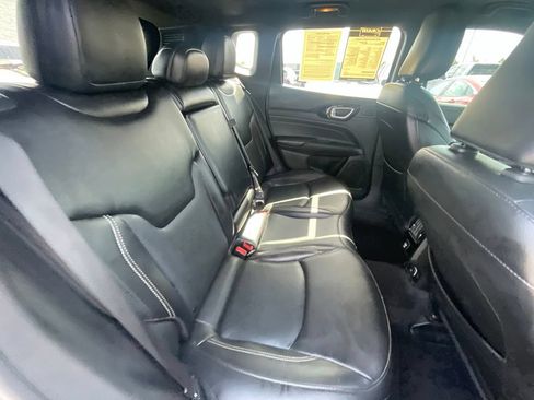Used 2022 Jeep Compass High Altitude AWD/4WD image 28