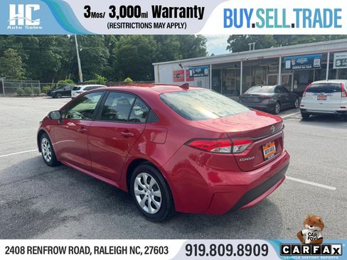 Used 2020 Toyota Corolla LE FWD image 3