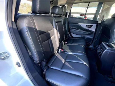 Certified 2024 Nissan Murano SV w/ SV Midnight Edition Package image 20