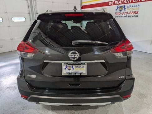Used 2019 Nissan Rogue S w/ Special Edition Package image 10