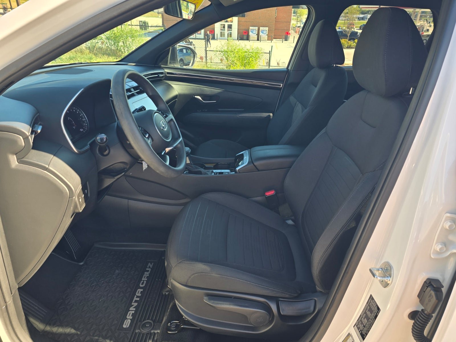 Used 2024 Hyundai Santa Cruz SE AWD/4WD image 14