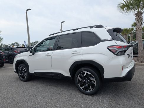 New 2026 Subaru Forester Touring AWD/4WD image 6
