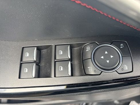 Used 2022 Ford Explorer ST-Line w/ Class IV Trailer Tow Package image 22