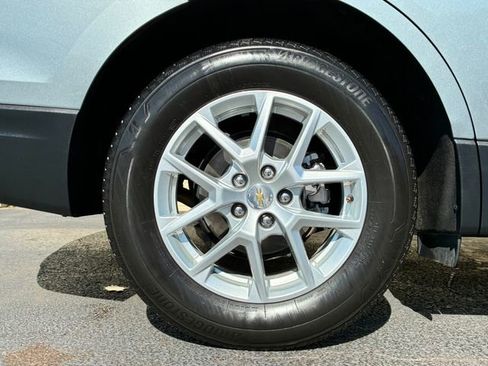 Used 2023 Chevrolet Equinox LT AWD/4WD image 13