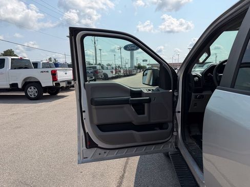Used 2018 Ford F150 XL w/ Equipment Group 101A Mid AWD/4WD image 12