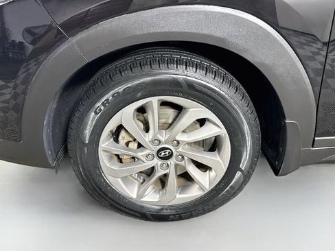 Used 2018 Hyundai Tucson SE AWD/4WD image 4