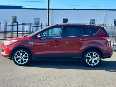 Used 2014 Ford Escape Titanium w/ Equipment Group 401A FWD image 4