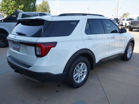 New 2026 Ford Explorer Active w/ Active Comfort Package RWD image 11