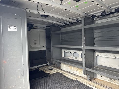 Used 2016 Nissan NV 2500 S w/ Power Package RWD image 5