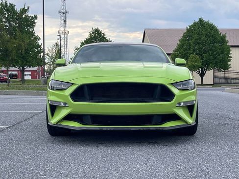 Used 2020 Ford Mustang GT w/ Black Accent Package RWD image 3