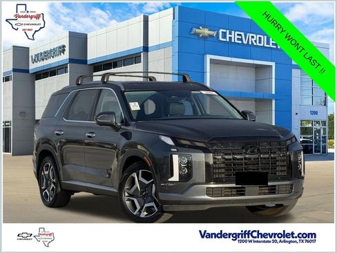 Used 2024 Hyundai Palisade SEL FWD image 1