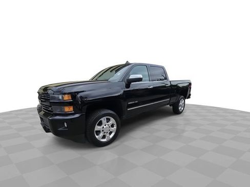 Used 2018 Chevrolet Silverado 2500 LTZ w/ Custom Sport Edition image 4
