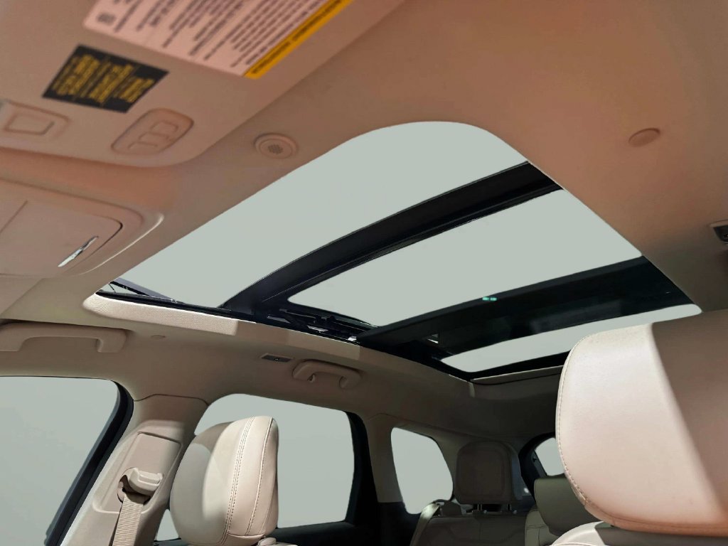 Certified 2020 Lincoln Corsair AWD w/ Premium Package image 14