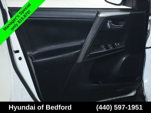 Used 2017 Toyota RAV4 SE w/ Power Extra Value Package AWD/4WD image 17
