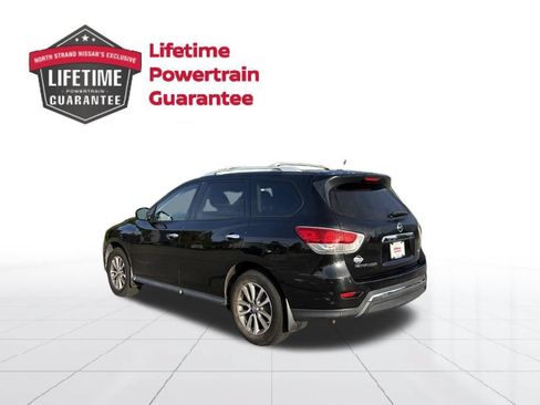 Used 2015 Nissan Pathfinder S FWD image 3