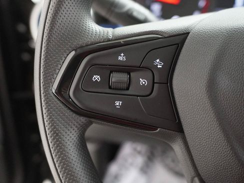 Used 2026 Chevrolet Trax LS w/ LS Convenience Package FWD image 8