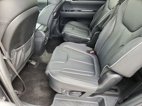 Used 2024 Hyundai Palisade SEL image 11