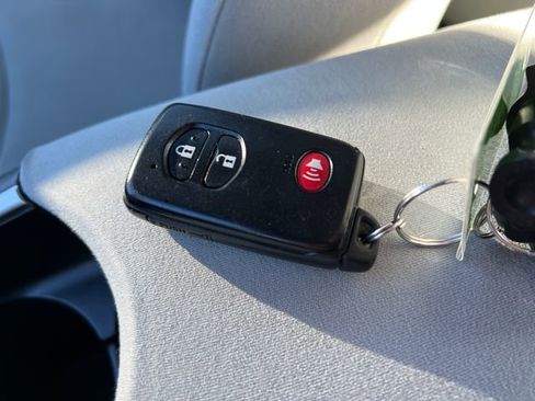 Used 2013 Toyota Prius Two image 29