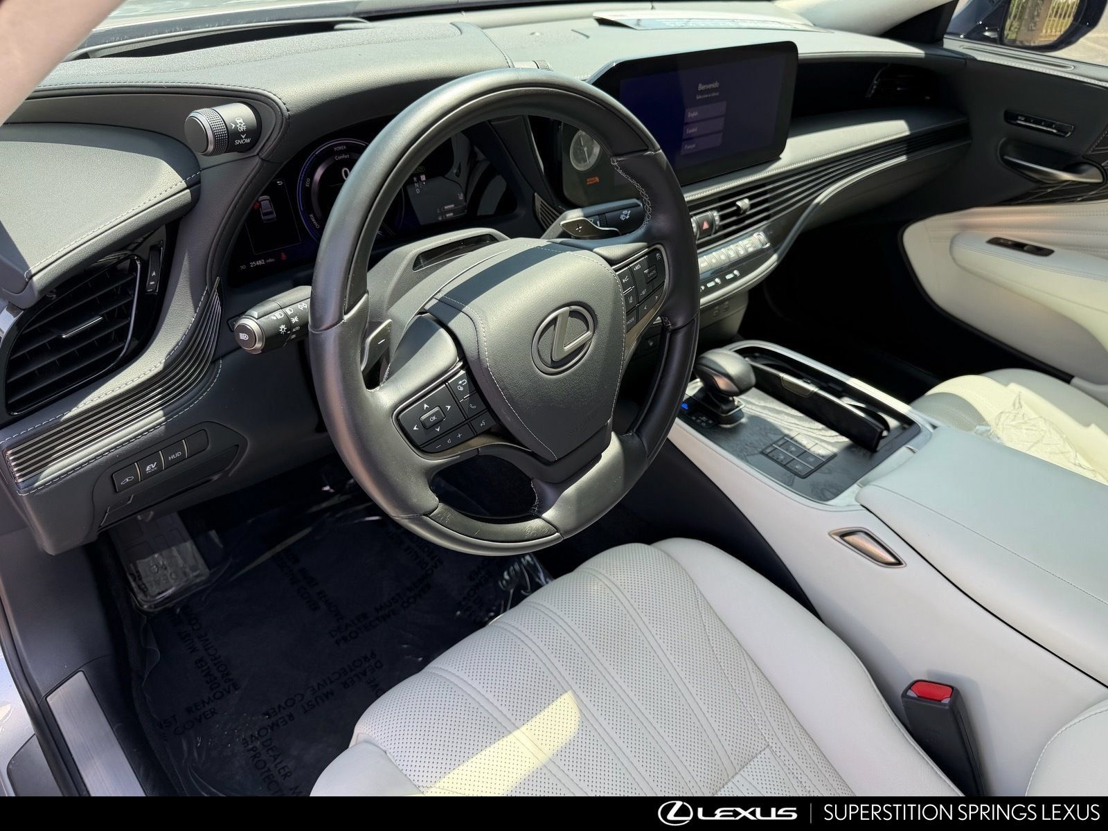 Certified 2023 Lexus LS 500h AWD w/ Luxury Package image 13
