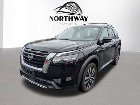 Used 2023 Nissan Pathfinder Platinum AWD/4WD image 7