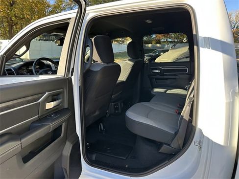 Used 2024 RAM 2500 Big Horn w/ Bed Utility Group image 10