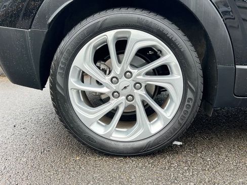 Used 2022 Chevrolet Bolt EUV LT image 9