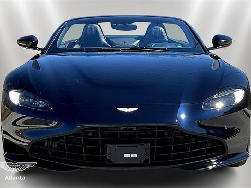 Used 2021 Aston Martin V8 Vantage Roadster image 3
