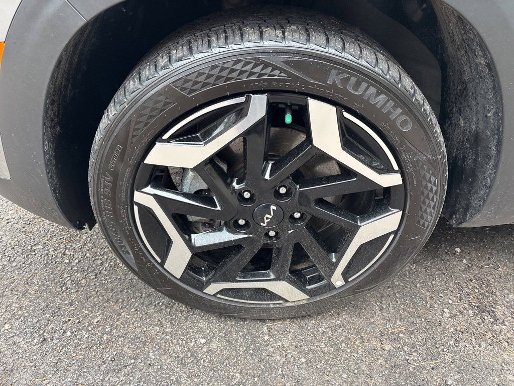 Used 2024 Kia Seltos SX AWD/4WD image 9
