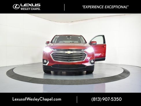 Used 2021 Chevrolet Traverse LT w/ LT Premium Package image 40