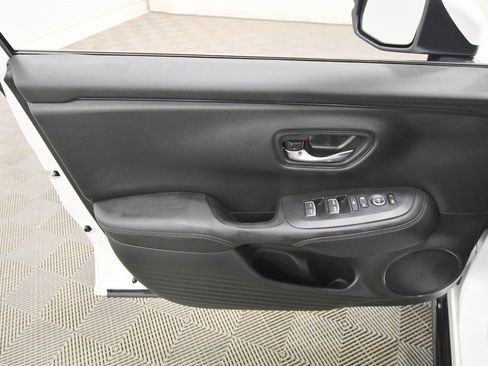 Certified 2024 Honda HR-V EX-L image 13