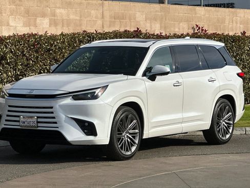 Used 2024 Lexus TX 350 AWD image 8