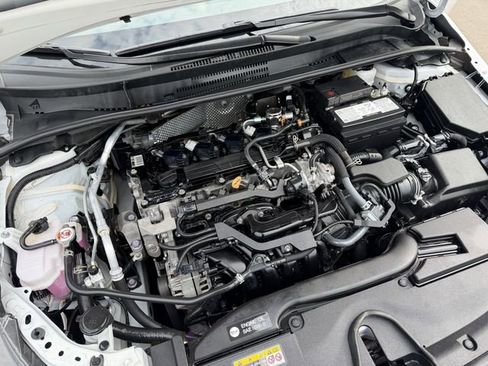 Used 2025 Toyota Corolla LE FWD image 23
