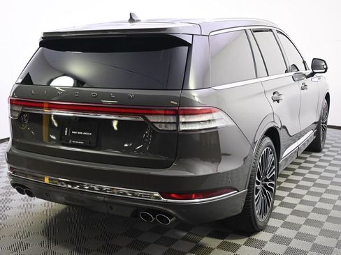 Used 2020 Lincoln Aviator Black Label w/ Class IV Trailer Tow Package AWD/4WD image 6