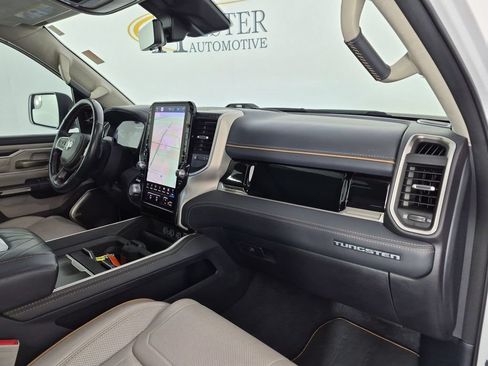 Used 2025 RAM 1500 Tungsten AWD/4WD image 39