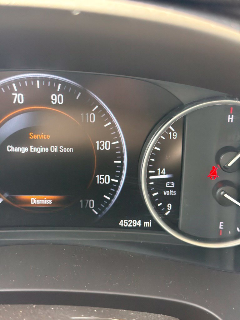 Used 2017 Buick LaCrosse Preferred FWD image 8