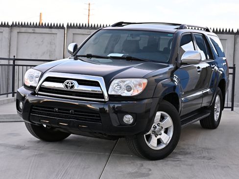 Used 2008 Toyota 4Runner SR5 RWD image 10