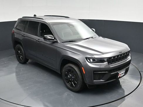 New 2026 Jeep Grand Cherokee Altitude AWD/4WD image 45