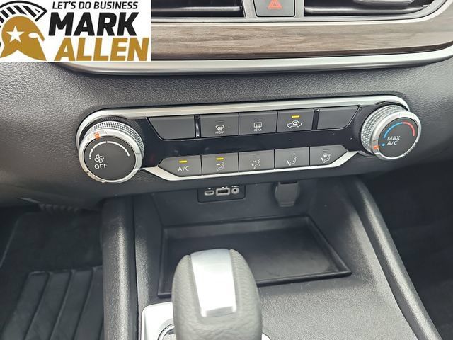 Used 2025 Nissan Altima 2.5 SV FWD image 17