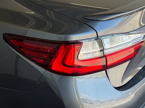 Used 2017 Lexus ES 350 w/ Premium Package FWD image 16