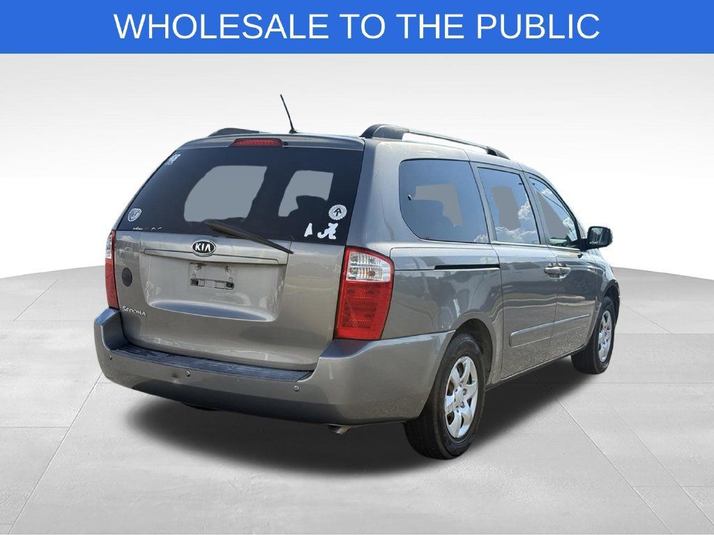 Used 2010 Kia Sedona LX FWD image 25