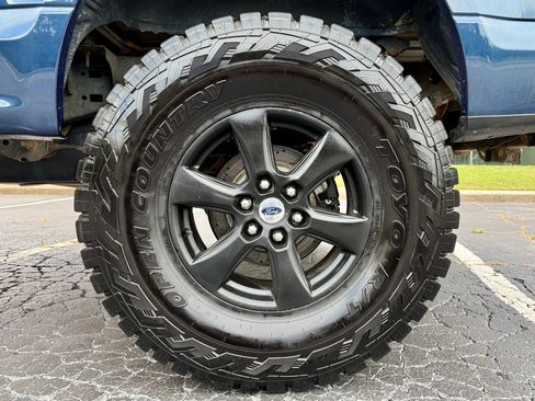 Used 2018 Ford F150 XLT w/ Equipment Group 302A Luxury AWD/4WD image 29