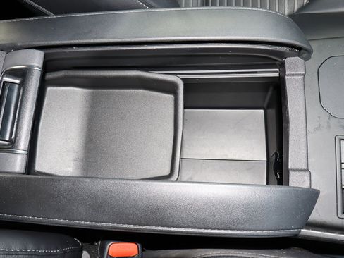 Used 2023 Toyota Highlander XSE image 31