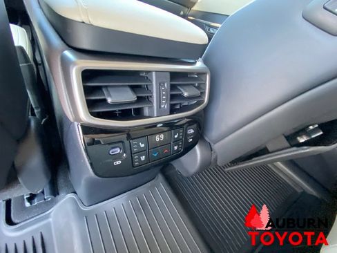 Used 2026 Lexus RX 450h AWD w/ Convenience Package image 30