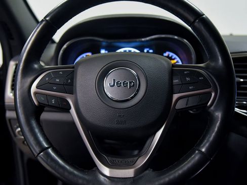 Used 2021 Jeep Grand Cherokee Laredo X image 26