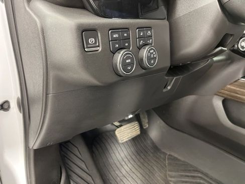 Used 2022 Chevrolet Silverado 1500 LT Trail Boss w/ LT Trail Boss Premium Package image 28