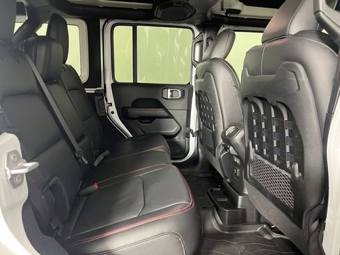 Used 2022 Jeep Wrangler Unlimited Rubicon w/ Steel Bumper Group image 15